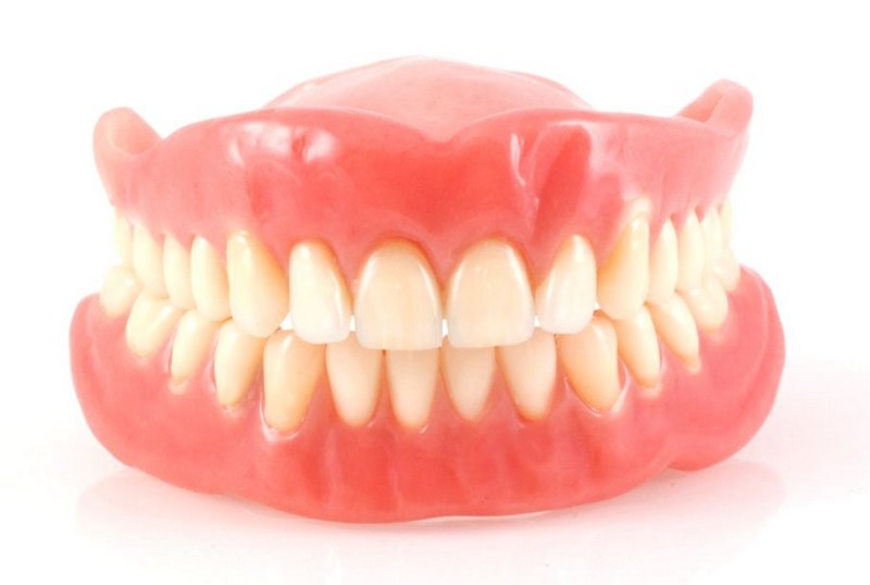 Съемное протезирование зубов в Щёкино