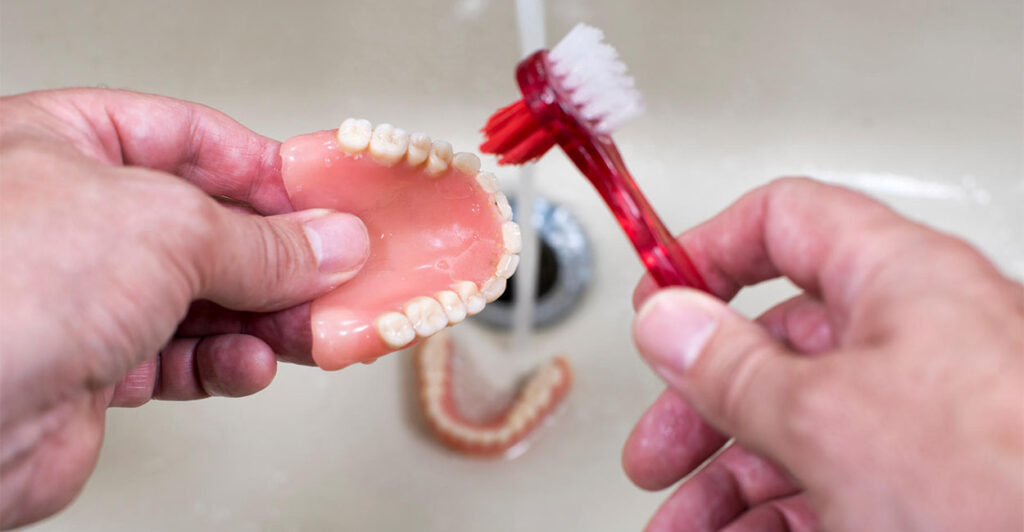 Съемное протезирование зубов в Щекино
